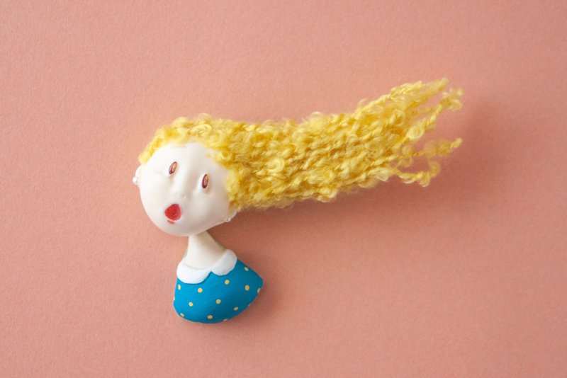 突风小姐 胸针 别针【permed × yellow】 - 胸针 - 塑料 黄色