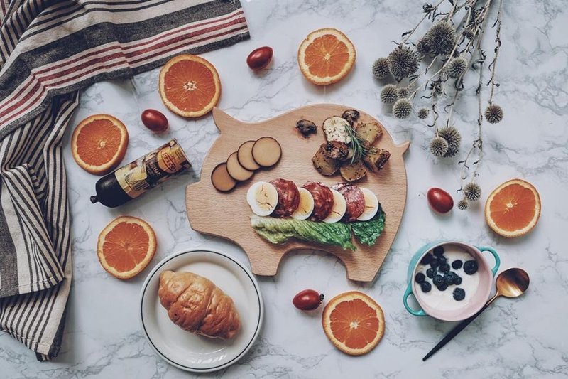 Moment木们 X +zoom--小猪动物造型砧板、食器盘 - 浅碟/小碟子 - 木头 黑色