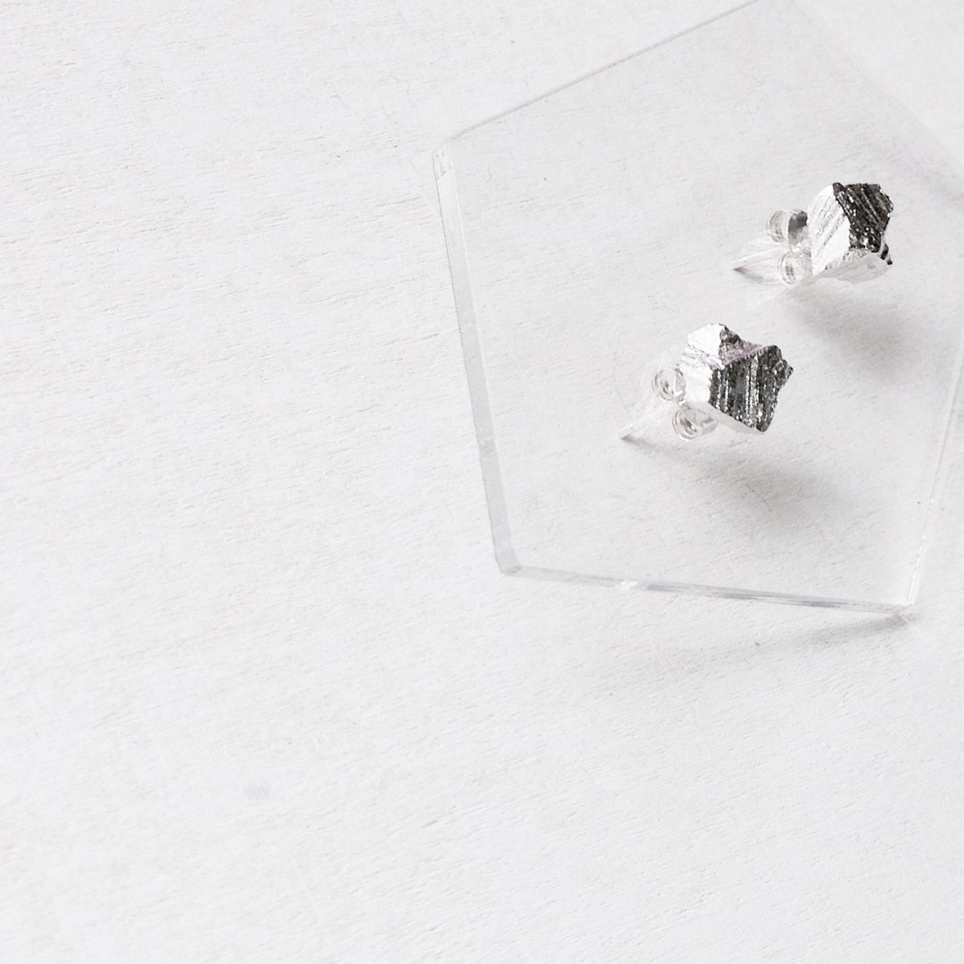方形小石子耳环 Cube Stone Earring 风景系列 925纯银 - 耳环/耳夹 - 其他金属 银色