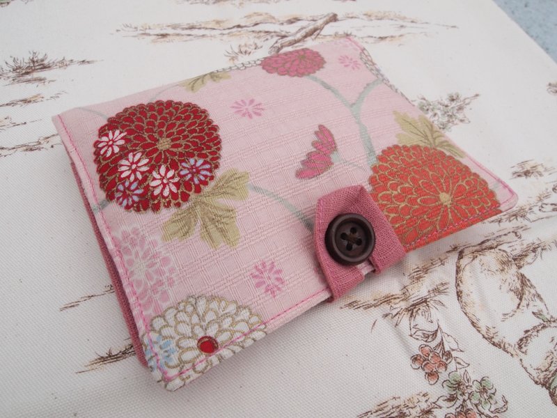 粉彩女孩随身小包／面纸／绵绵包 - 化妆包/杂物包 - 纸 粉红色