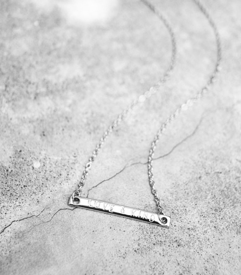【定制化】极细版平衡骨幸运项链 - 银色, 免费刻字, 打印, 英文缩写, 纪念日, 情人节礼物, 生日礼物, 圣诞礼物, 母亲节礼物, 定制礼物 - 项链 - 其他金属 银色