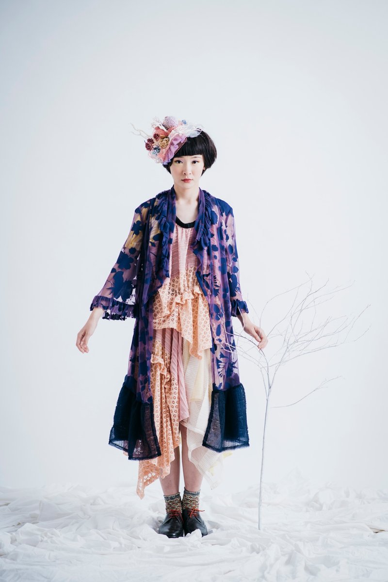 moi non plus 紫花珊瑚长罩衫 - 女装休闲/机能外套 - 纸 紫色