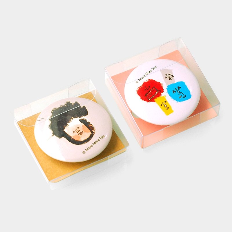 【购买搭配全馆商品可享免运】・墨墨头你好手绘礼物小徽章 - 徽章/别针 - 其他金属 多色