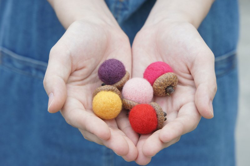 橡实 羊毛毡坠子/暖系 - 项链 - 羊毛 多色