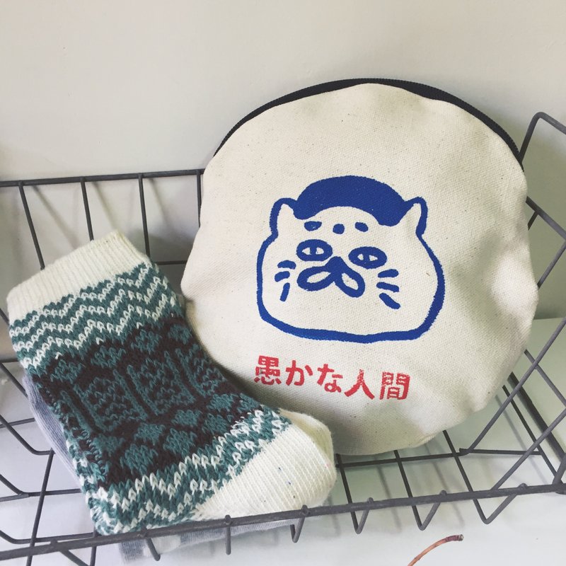 愚蠢的人类-五郎(猫) 不太圆的大圆形包/手工绢印 -海军蓝 - 化妆包/杂物包 - 其他材质 白色
