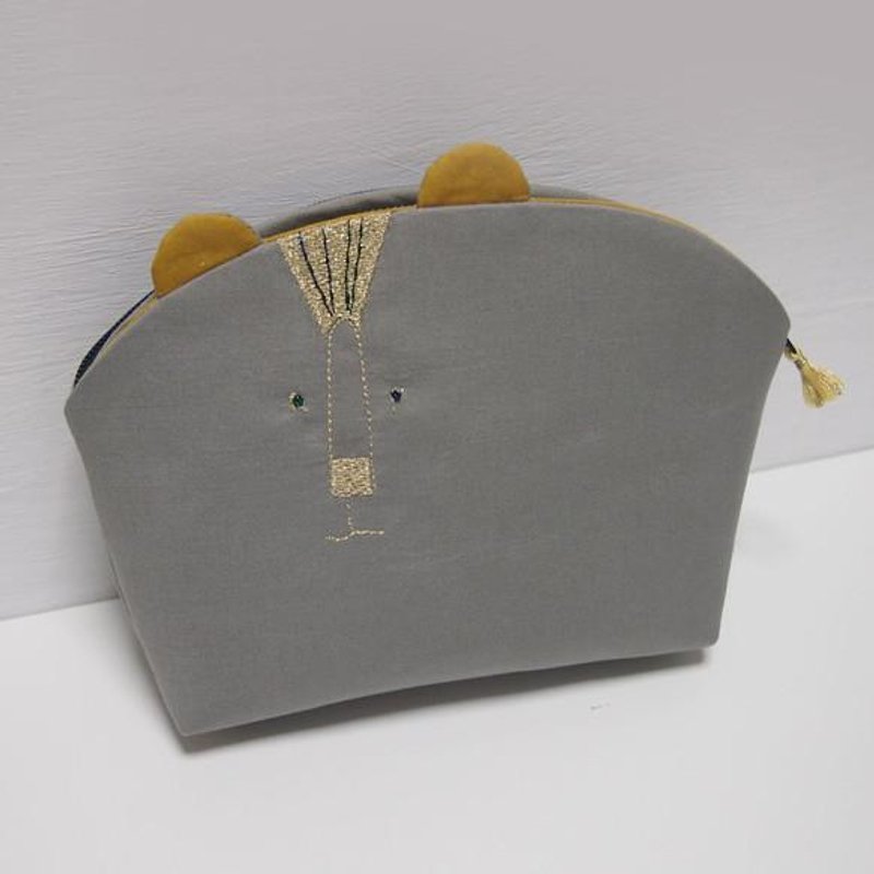 Animal pouch 010 [Made to order] - 化妆包/杂物包 - 棉．麻 灰色