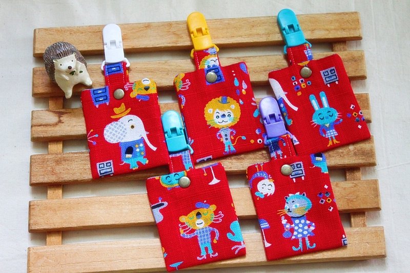 平平安安~平安符袋 (福袋)  动物艺术家 - 围嘴/口水巾 - 棉．麻 