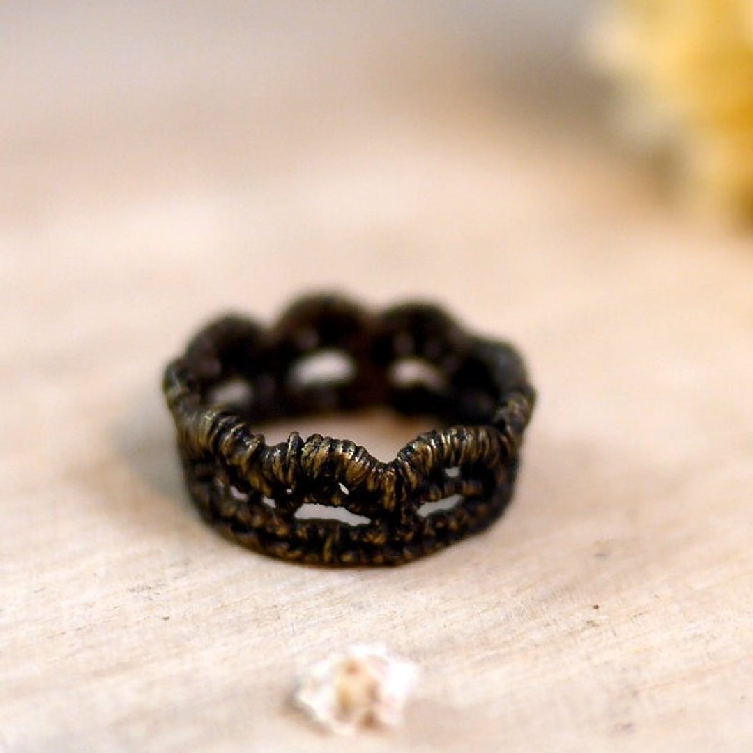 【金夏琳 · 饰品】 细版蕾丝镂空戒指 -- 古铜色特价出清 - 戒指 - 其他金属 