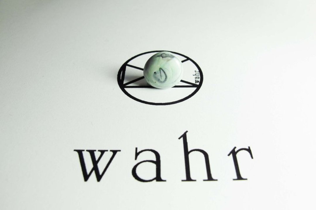 【Wahr】白霉菌耳环 - 耳环/耳夹 - 其他材质 多色