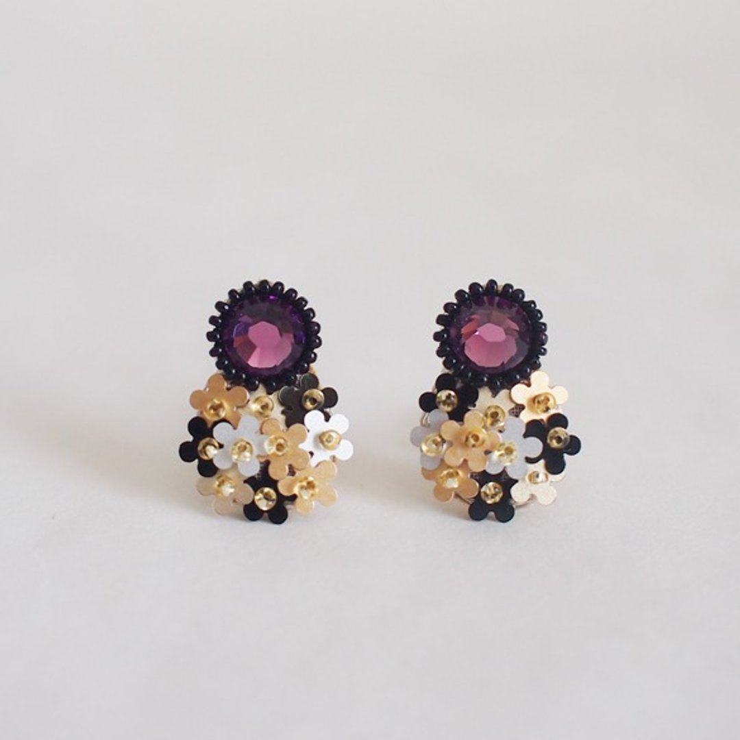 Stud earrings "bijoux & bouquet" - 耳环/耳夹 - 玻璃 紫色