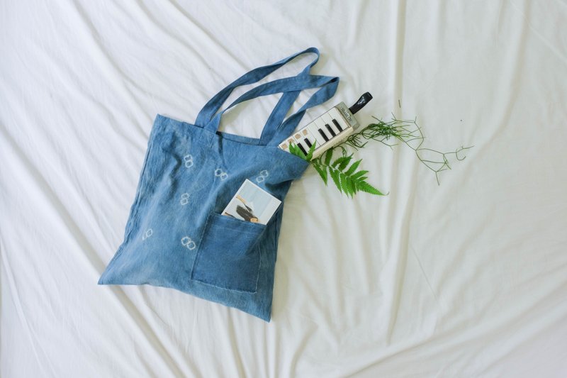 Endless rain 101 ::: 蓝染绵制手提包 ::: - 侧背包/斜挎包 - 棉．麻 蓝色