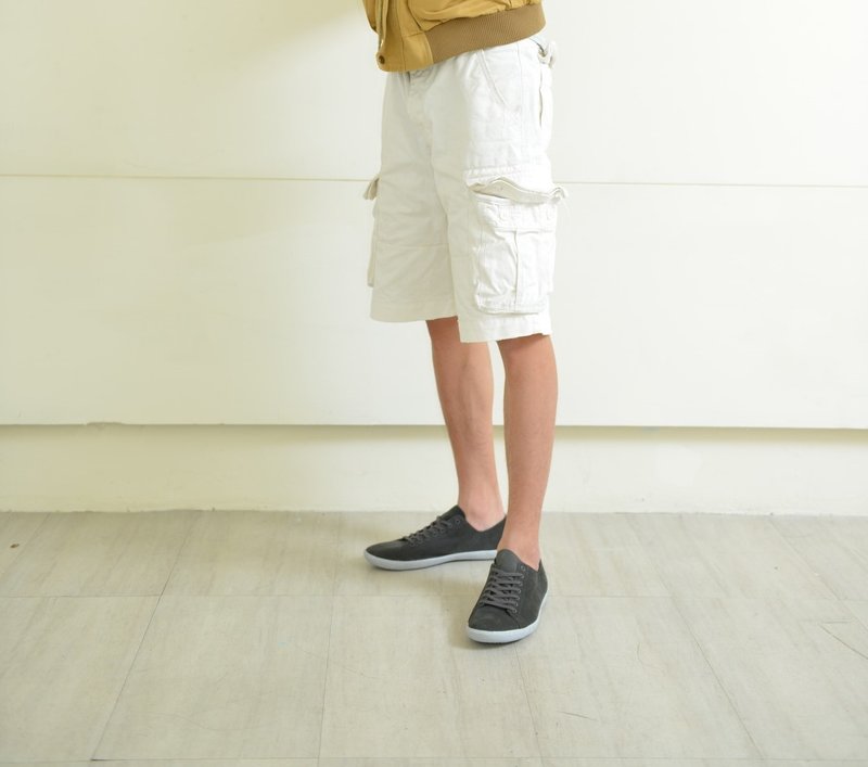 FYE法国环保鞋  铁灰色 日本超纤环保休闲鞋 (再回收概念,耐穿,不会分解) 男生款---舒适·简约。 - 男款牛津鞋/乐福鞋 - 其他材质 灰色