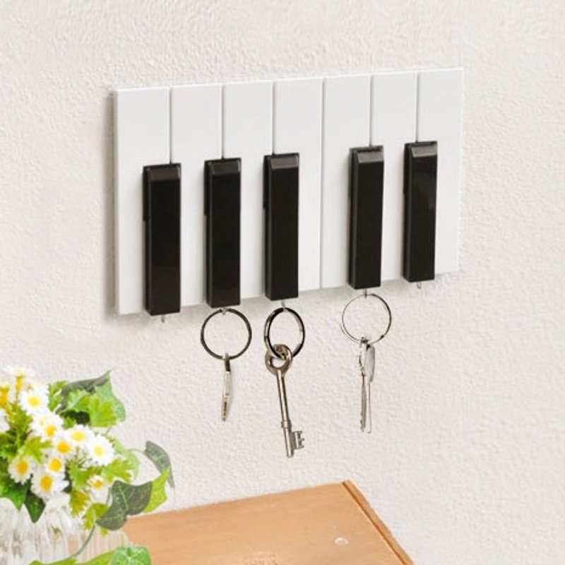 QUALY 钢琴哨匙圈 - 钥匙链/钥匙包 - 塑料 黑色