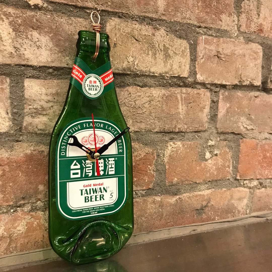 台湾金牌啤酒 瓶安挂钟 吊钟 酒瓶时钟 - 时钟/闹钟 - 玻璃 绿色