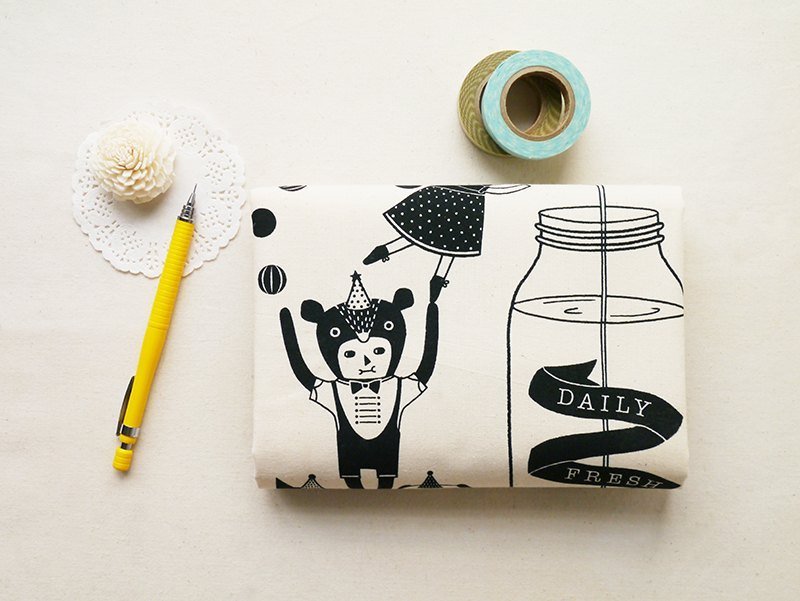 Daily Fresh Water - 10盎司棉质丝印手提袋 - 手提包/手提袋 - 棉．麻 白色