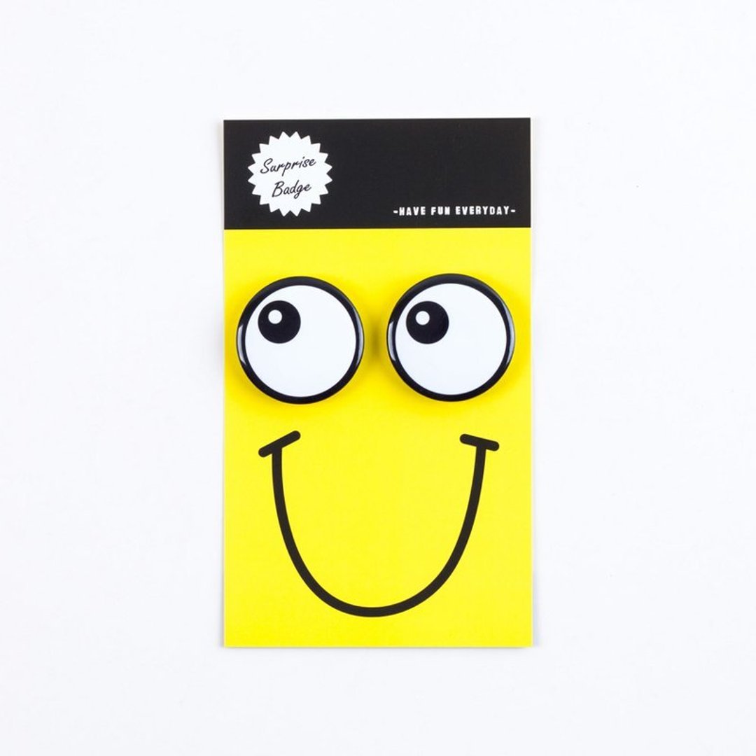 Surprise Badge Pack / Eyes 眼球别针胸章一对 （中） - 胸针 - 塑料 黑色