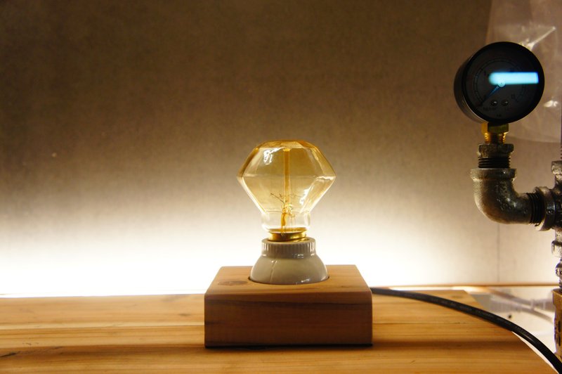 Edison-Industry 爱迪生工业 日本杉木陶瓷灯座 交换礼物 情人节礼物 设计款7-4限量小钻石款式 - 灯具/灯饰 - 其他材质 咖啡色