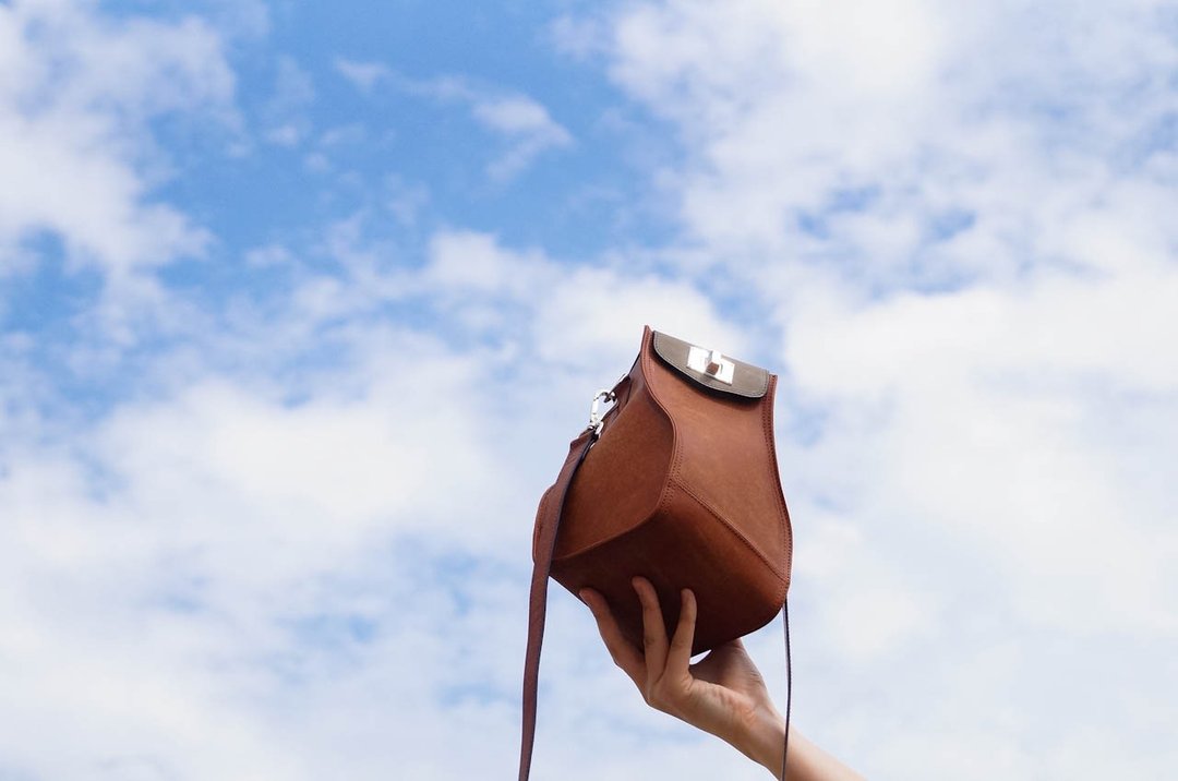 ALMA   Leather Shoulder Bag - 侧背包/斜挎包 - 真皮 黑色