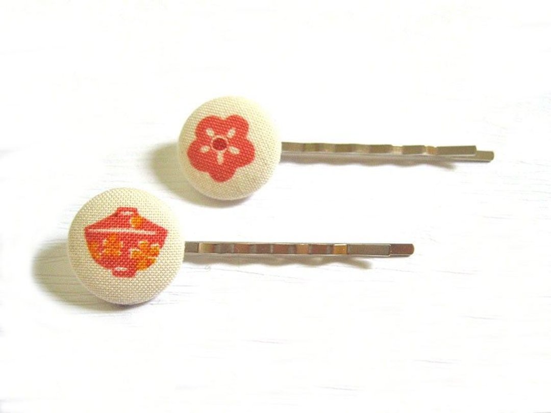 手作布包钮扣发夹 花朵&花碗 - 发饰 - 其他材质 