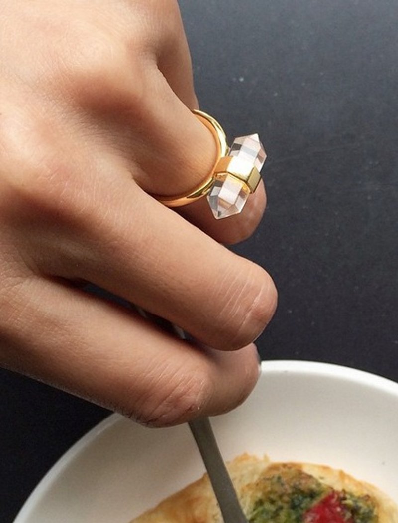 Serenity 双尖白水晶戒指 - 戒指 - 宝石 金色