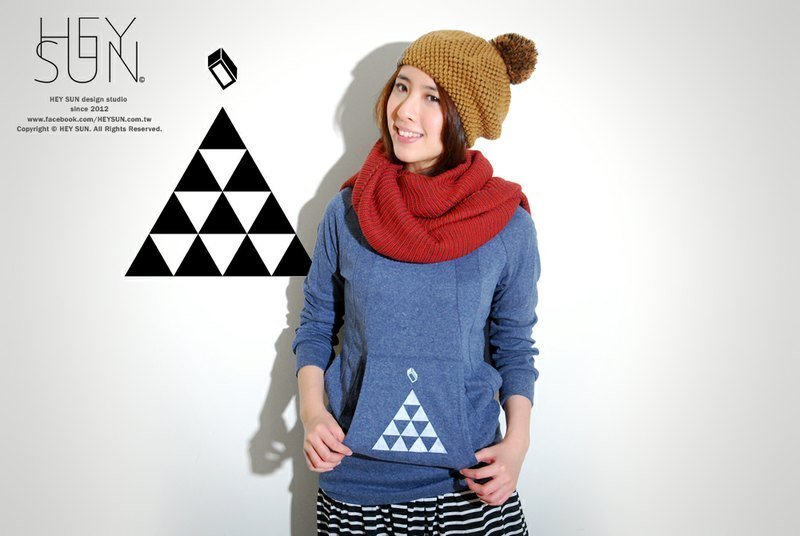 【M0276】HEY SUN独立手作品牌·坠落的吐司砖瘦瘦车线翻领口袋TEE - 女装 T 恤 - 棉．麻 蓝色