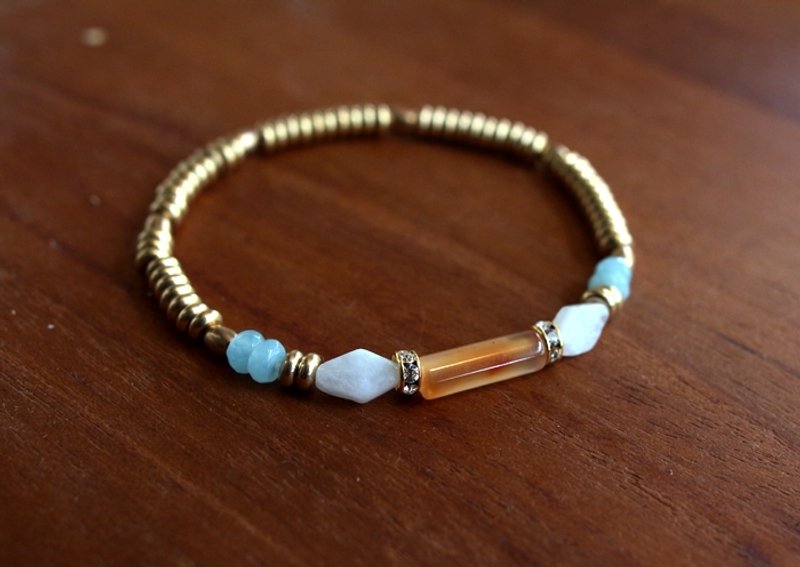 < Le loisir > 读心术 - 橘色玛瑙 黄铜手链 - 手链/手环 - 宝石 多色