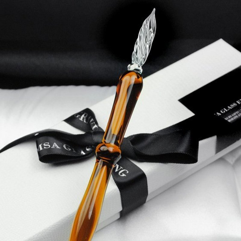 母亲节【MSA GLASS ENGRAVING】(蜜糖琥珀)水晶艺术雕刻双色玻璃笔(含玻璃笔座) (不含墨水) - 酒杯/酒器 - 玻璃 橘色