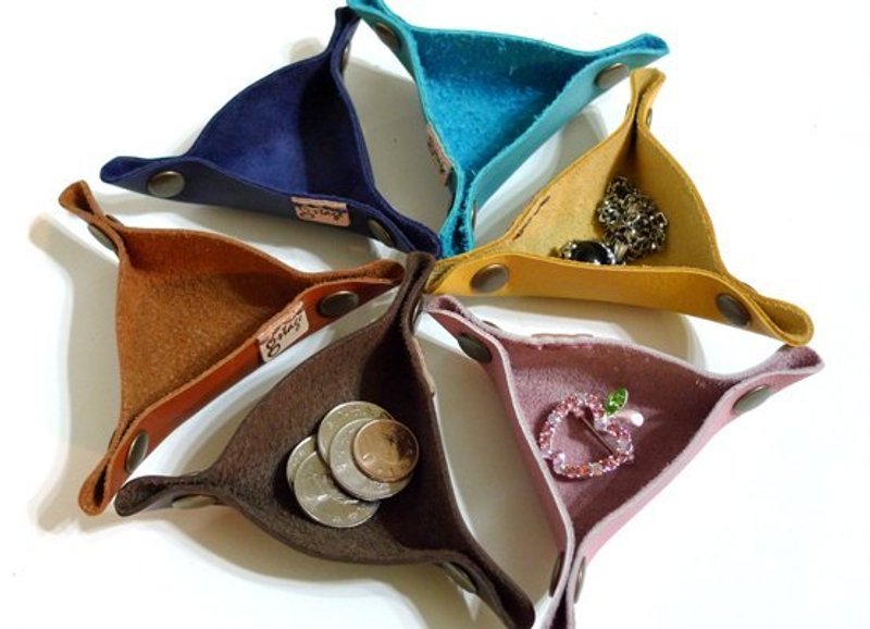 友谊小礼物-多功皮革置物盒-迷你小三角(好友分享组六件) - 项链 - 真皮 