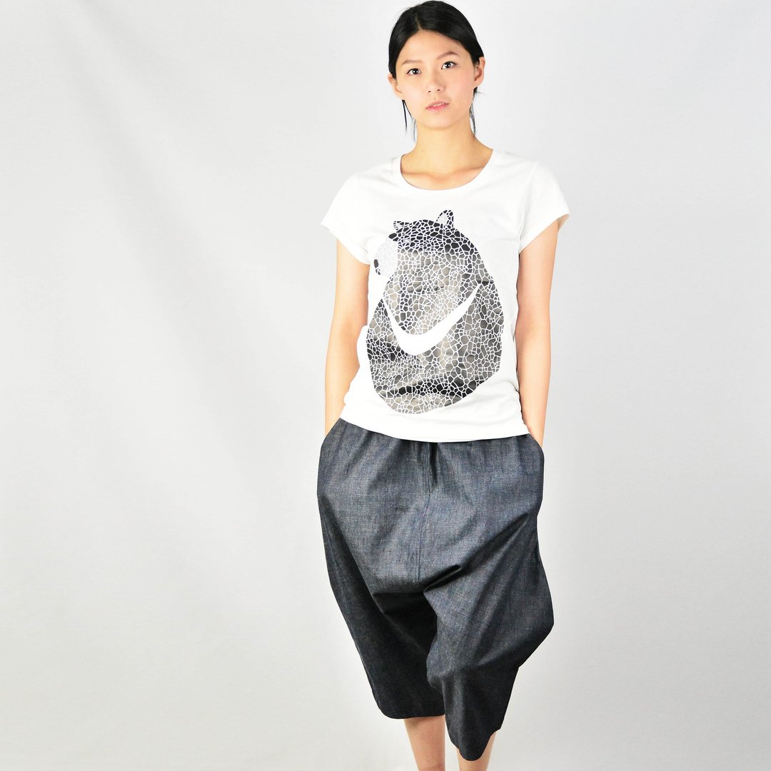 有机棉上衣 女版 Organic T-shirt 台湾黑熊 白底＿公平贸易 - 女装 T 恤 - 棉 白色