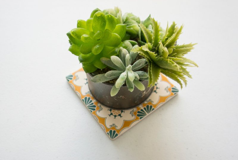 Taiwan Traditional Tiles Coaster 台湾爿爿花陶瓷吸水杯垫 - 复古黄 - 杯垫 - 其他材质 