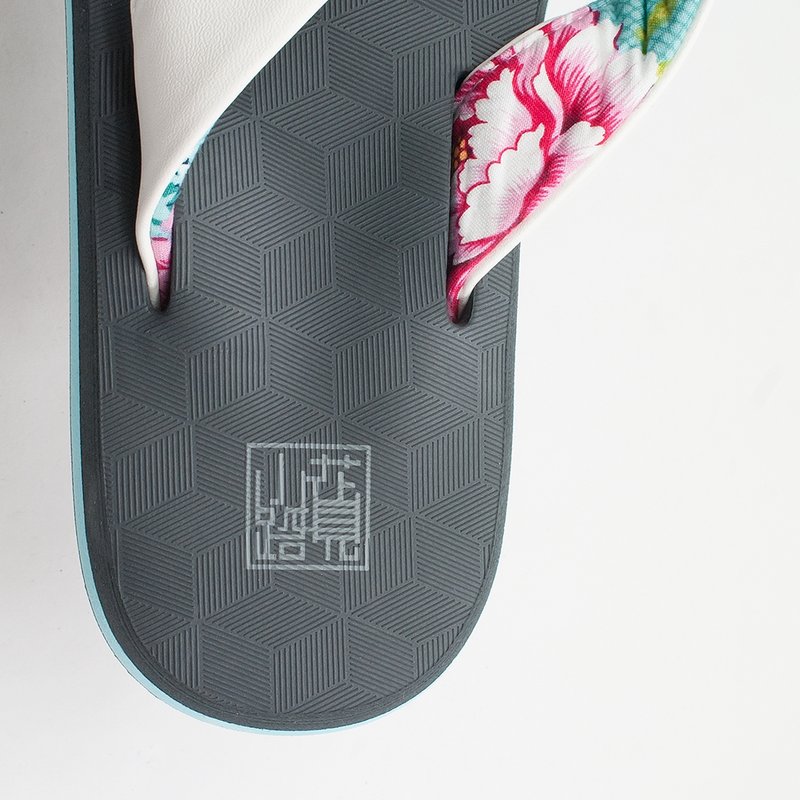 【厚履日】白色人字拖 / 夹脚不疼痛 / 舒适弹性厚底/ 女（赠神秘小礼物）/ 雨天海滩旅行夏日 - 拖鞋 - 橡胶 白色