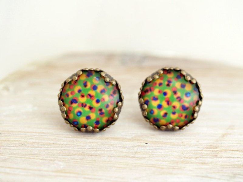 ♥订做小礼物♥ OldNew Lady-古铜色花边耳环-乱点款【鲜绿黄点】 - 耳环/耳夹 - 玻璃 绿色