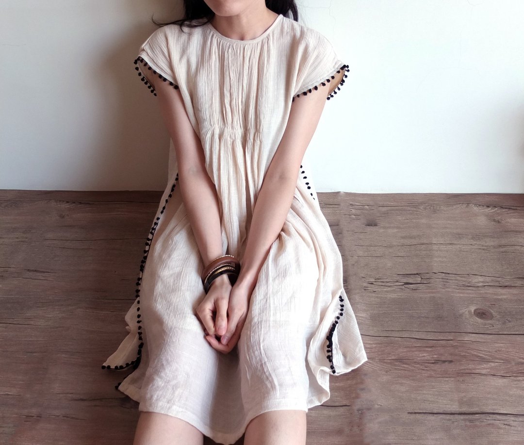 针织棉球滚边米色皱折棉麻babydoll dress Etsy电子报推荐品 - 洋装/连衣裙 - 其他材质 