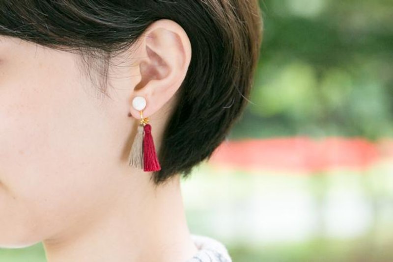 Fringe Earring WINE fringe earrings wine - 耳环/耳夹 - 其他金属 