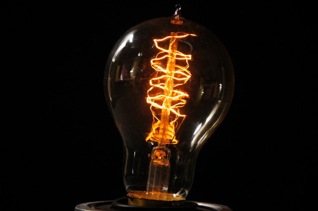 Edison-industry    工业风 爱迪生复古灯泡 水滴甜甜圈 - 灯具/灯饰 - 玻璃 白色