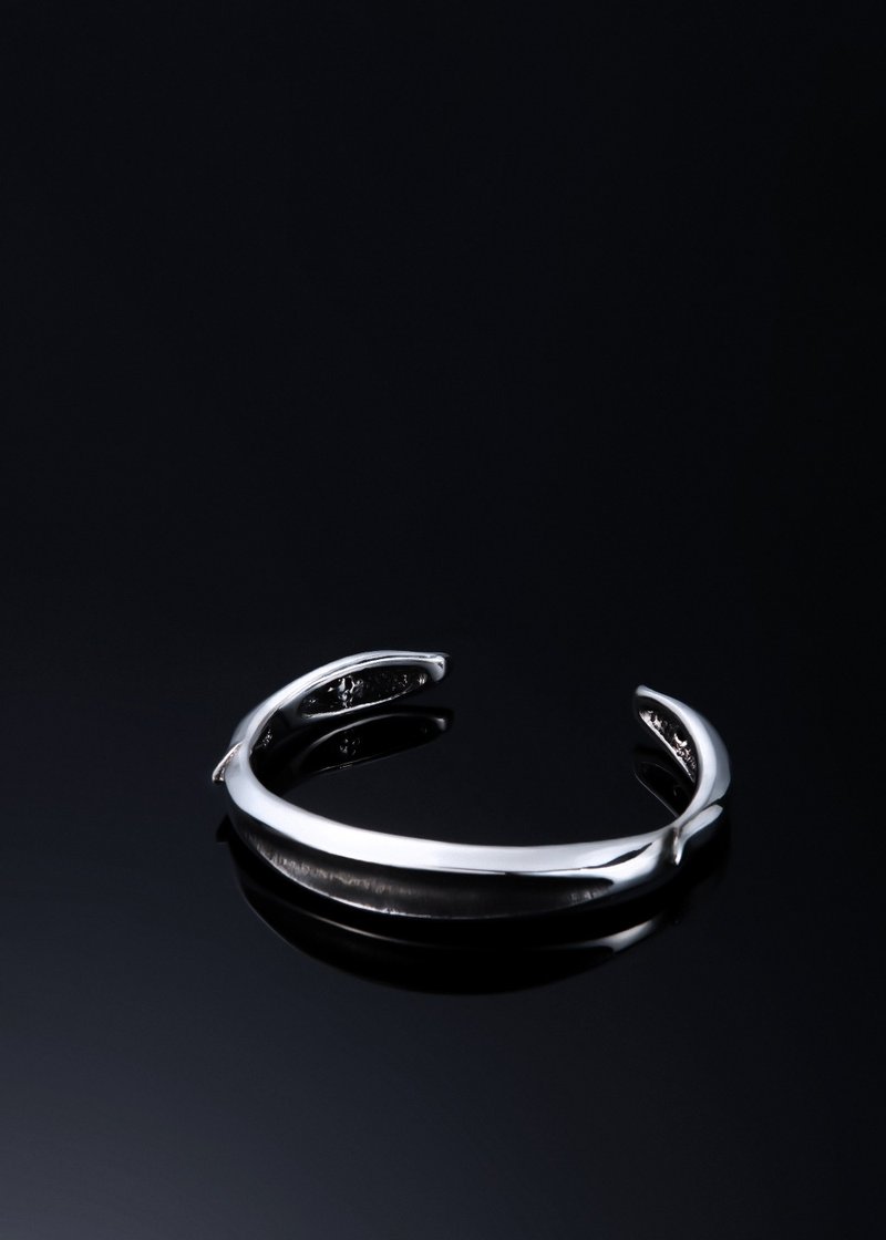 Essence Bracelet S Type | classic collection 素面本质手环 S - 手链/手环 - 纯银 银色