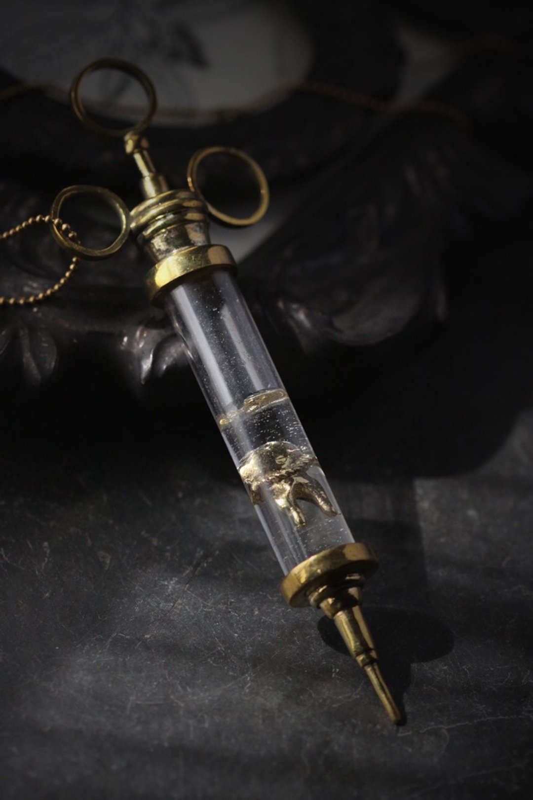 The Syringe with Tooth Necklace. - 项链 - 其他金属 