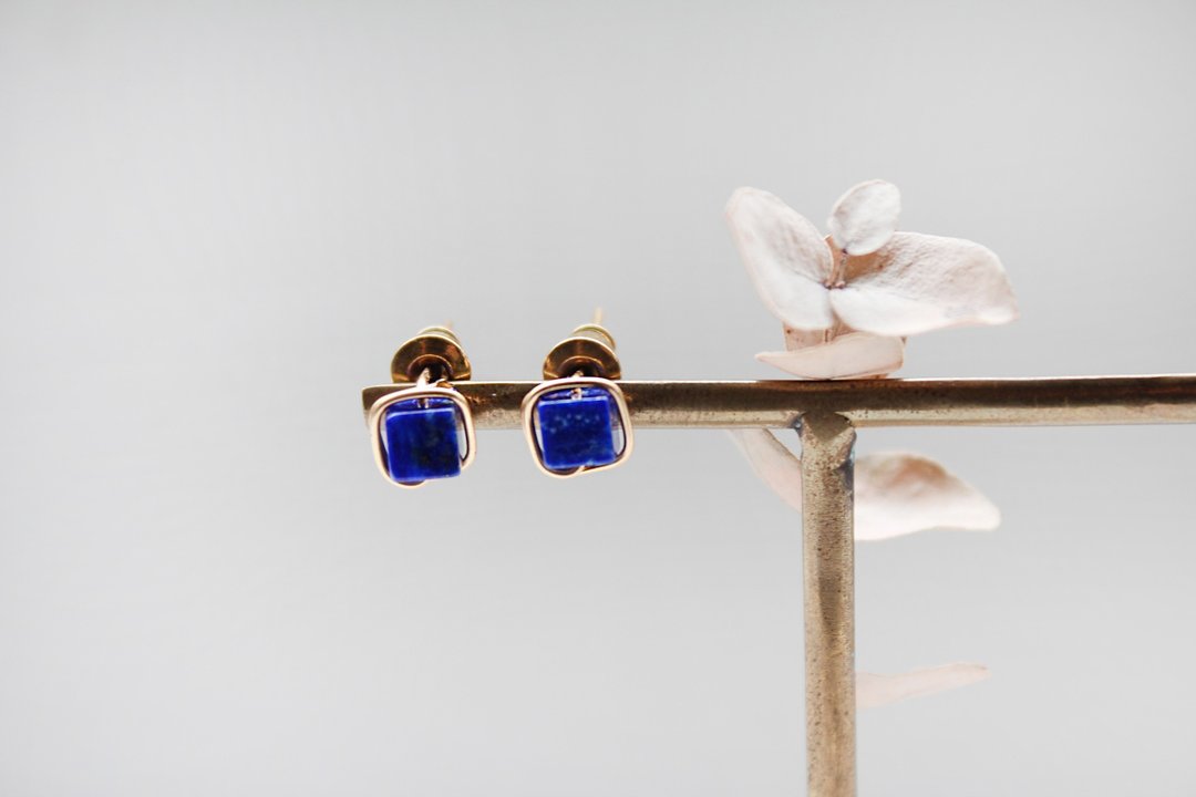 Lapis Lazuli耳夹/耳针 | 古典方糖青金石耳环 - 耳环/耳夹 - 宝石 蓝色