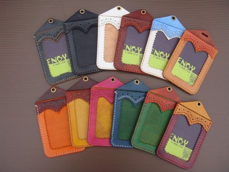 ISSIS  - 古典牛津雕花证件套 - 证件套/卡套 - 真皮 卡其色