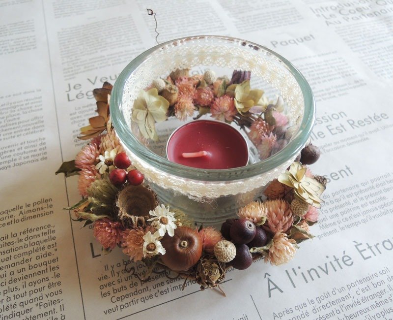 微甜·圈 - 手作 圆滚 粉系千日红 果实 杂货风 玻璃 烛台 小花圈 花圈 干燥花圈 - 蜡烛/烛台 - 植物．花 粉红色