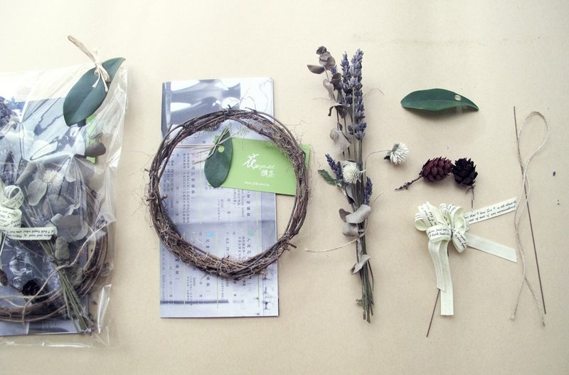 香氛圣诞花圈材料包 - 蜡烛/香氛/手工皂 - 植物．花 卡其色