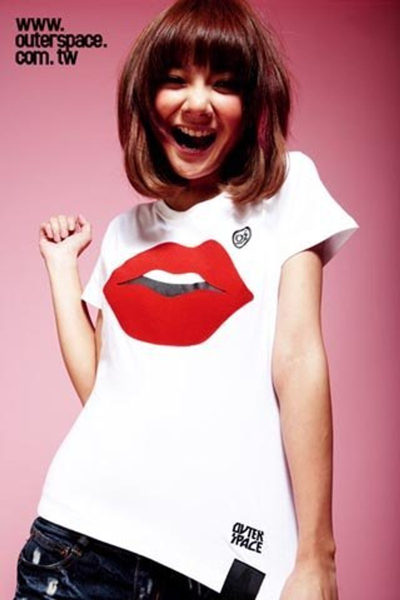 太空KISS T - 女装 T 恤 - 棉．麻 白色