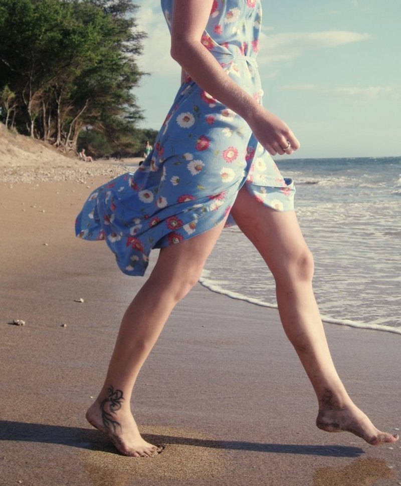 [夏威夷古着] 蔚蓝天空雏菊无袖及地长洋装 - 洋装/连衣裙 - 其他材质 蓝色