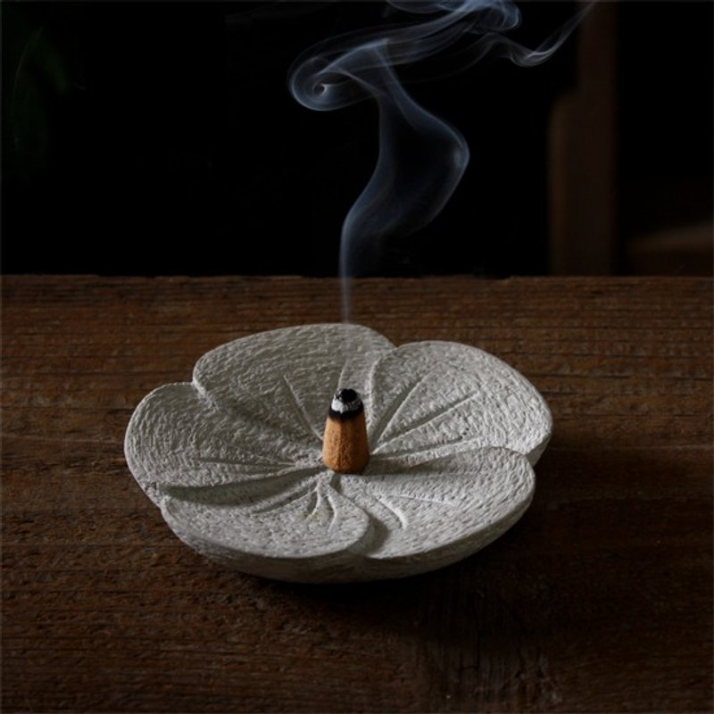 木京 杉 / 鸡蛋花皿。灰色 - 摆饰 - 其他材质 灰色