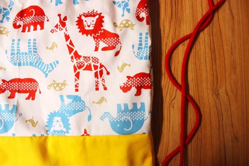 *长脖子与大猫咪* - 束口袋双肩包 - 其他材质 红色