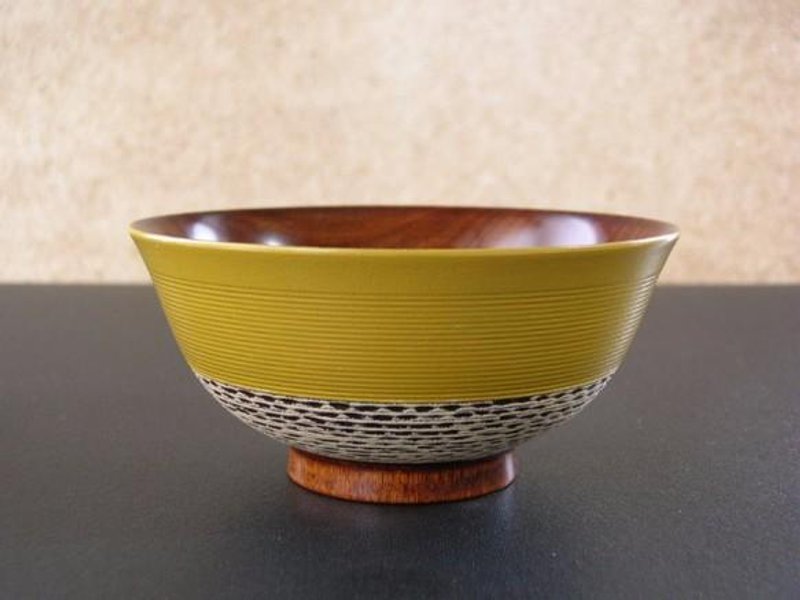 小小的木碗 ‘线形纹设计・随机刻痕设计’／黄 - 碗 - 木头 黄色
