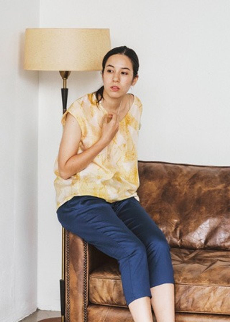 地球树fair trade-2015衣服系列”- 手织丝 绢印上衣浅黄色 - 女装上衣 - 丝．绢 