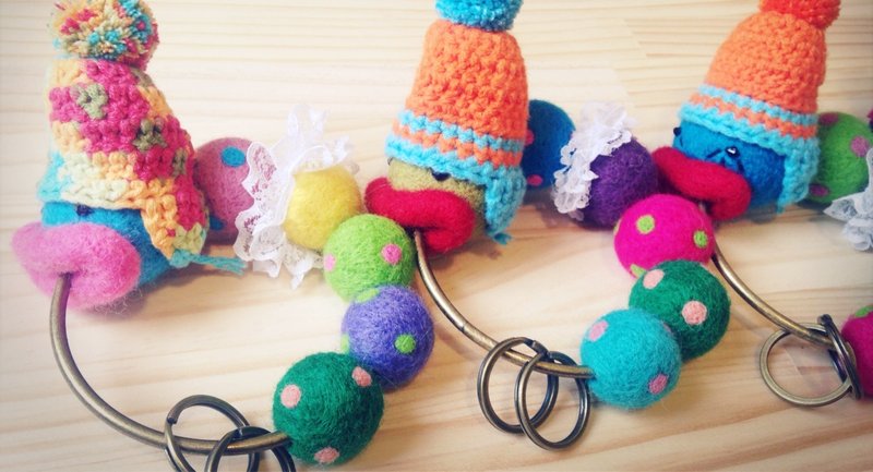 毛毛虫羊毛毡大钥匙圈 - 玩偶/公仔 - 羊毛 