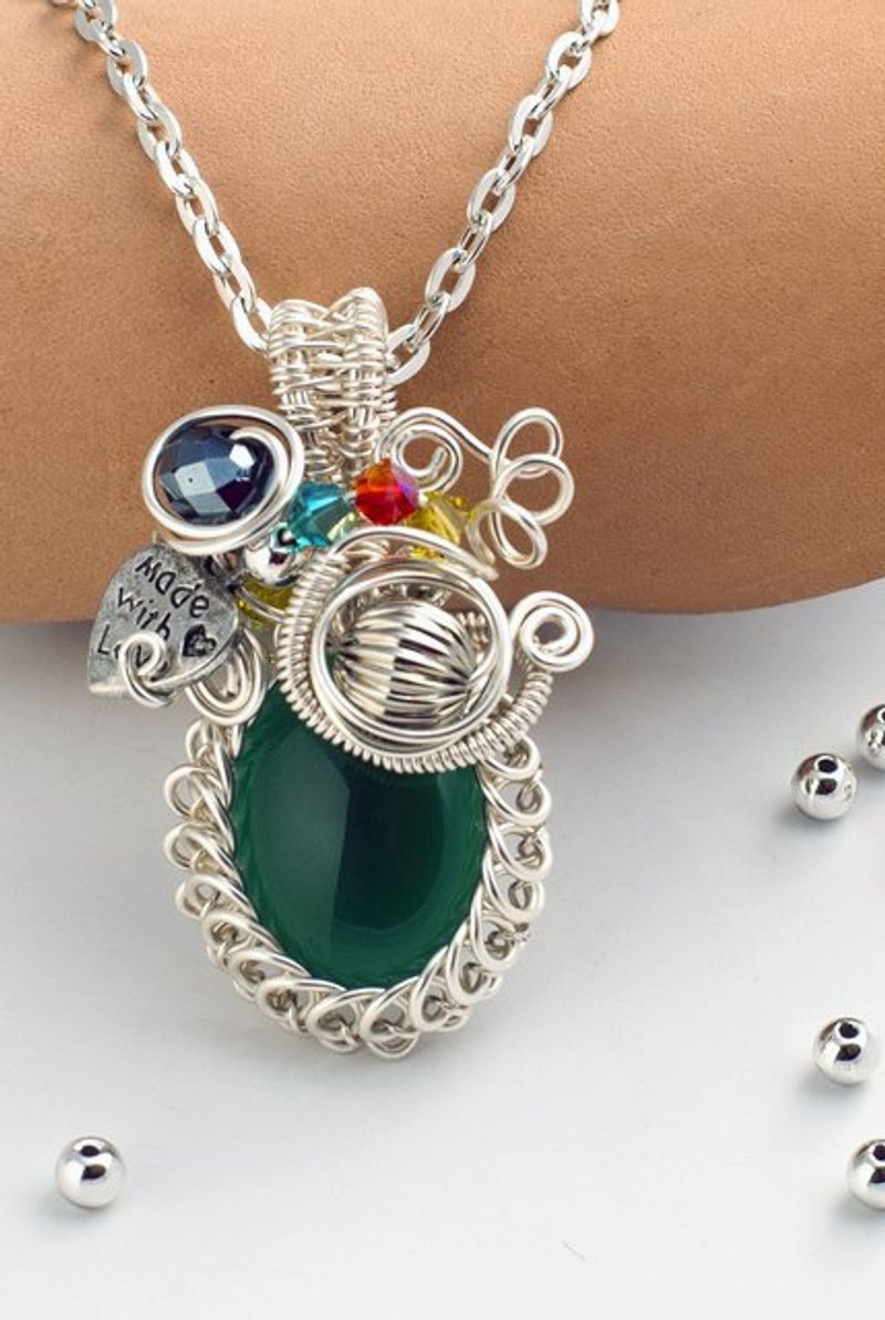 缤纷墬饰 /金属线/串珠/皮革物/手作/ - 项链 - 其他金属 绿色