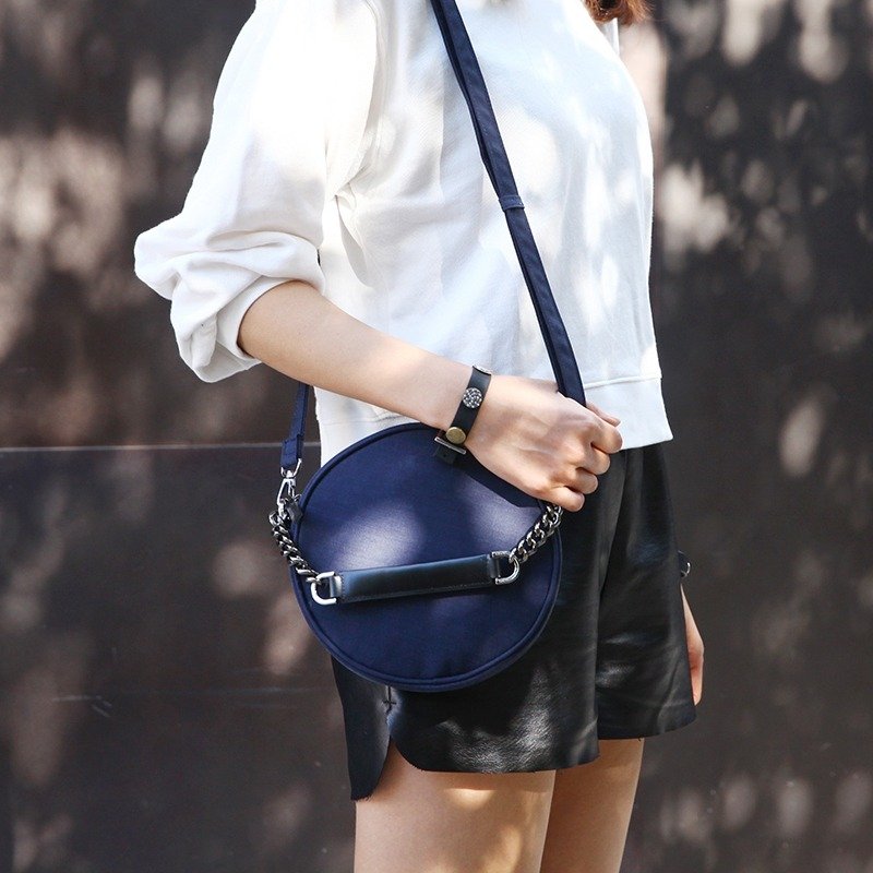 【牛一水佘】韩国 ithinkso 迷你地球包 侧背包 手提包 MINI EARTH BAG - 侧背包/斜挎包 - 真皮 